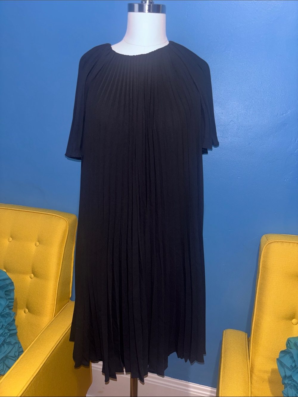 Ted Baker London Black Pleated Midi Dress